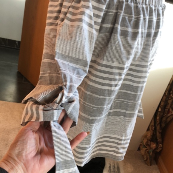 Talori off shoulder elastic neckline cotton grey and white stripe 3/4 sleeve M - Picture 3 of 6